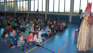 Nikolaus in Pflugscheidschule 2015 1